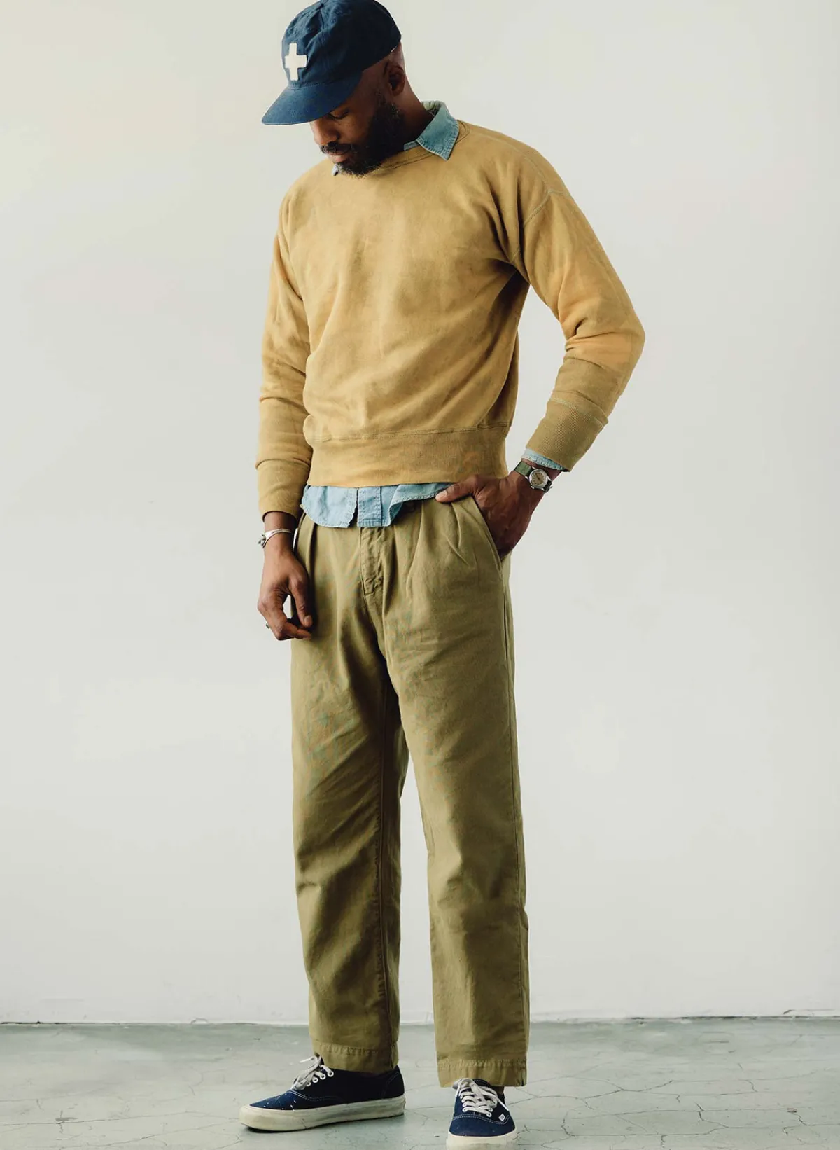 Imogene + Willie campbell pleated chino in field tan