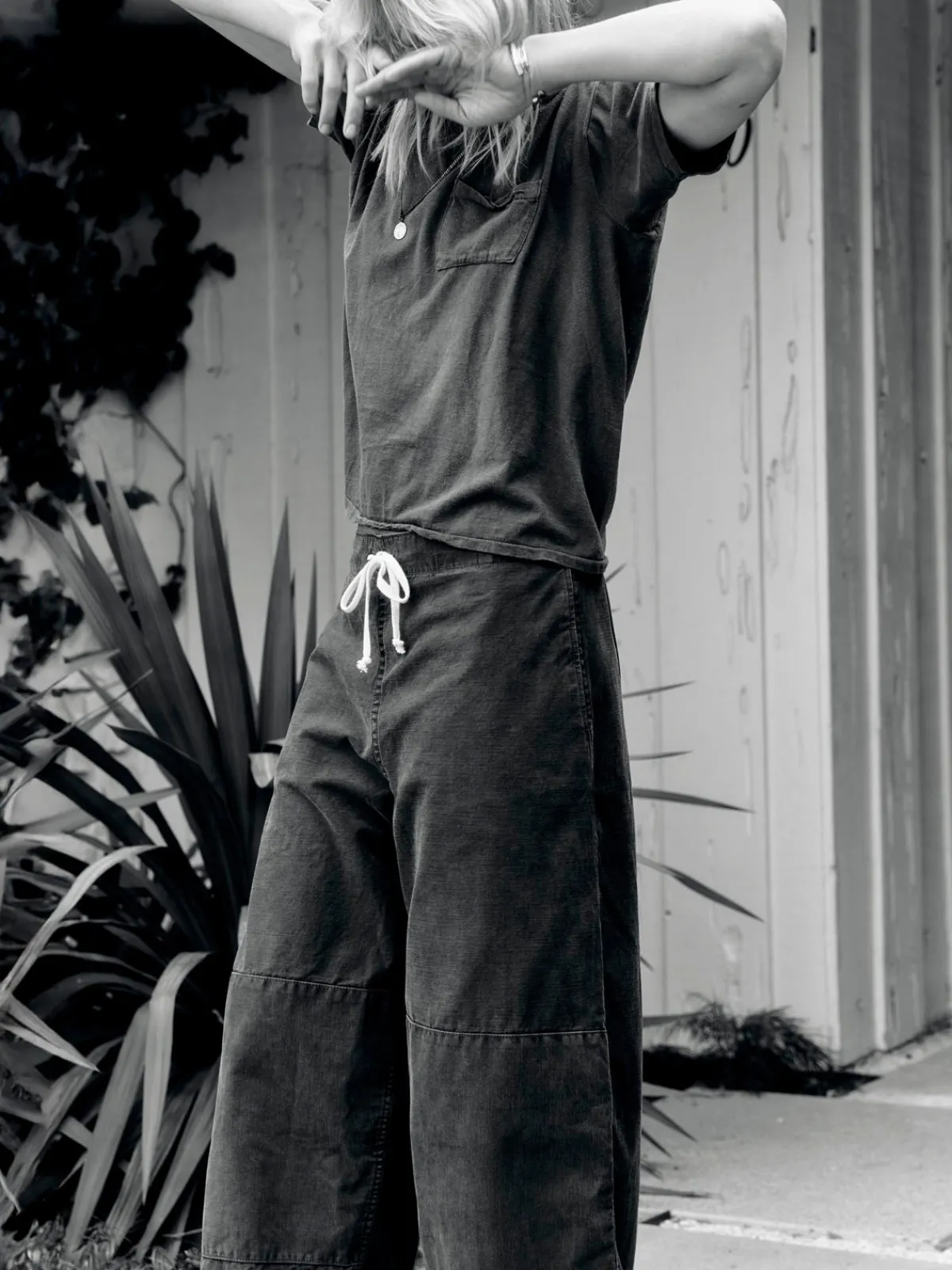 Women Imogene + Willie flight pant in faded black