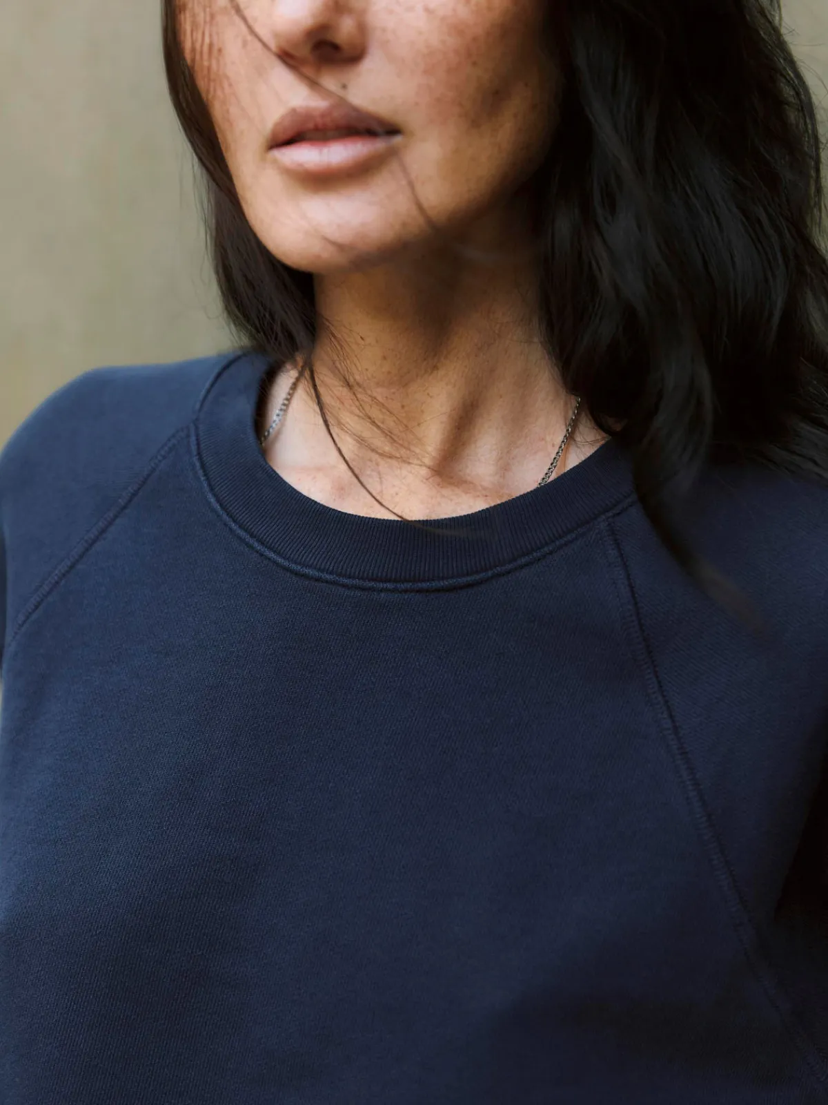 Women Imogene + Willie short sleeve raglan sweatshirt in navy