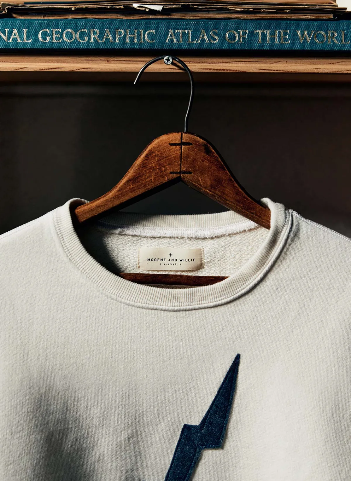 Women Imogene + Willie the "bolt" sweatshirt in white