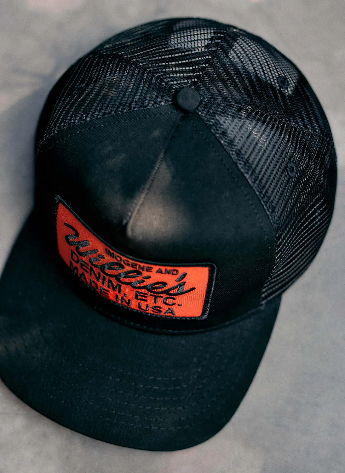 Women Imogene + Willie the "denim etc" trucker in black