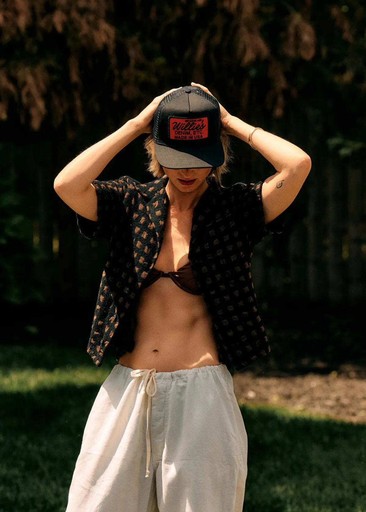 Women Imogene + Willie the "denim etc" trucker in black