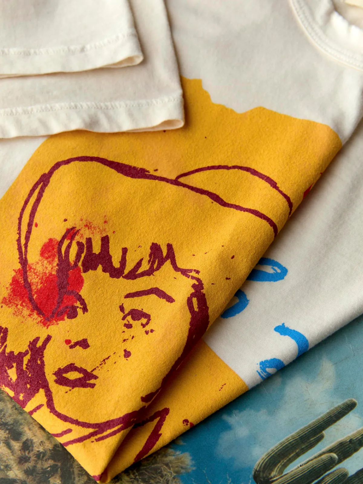 Women Imogene + Willie the "i love you" tee
