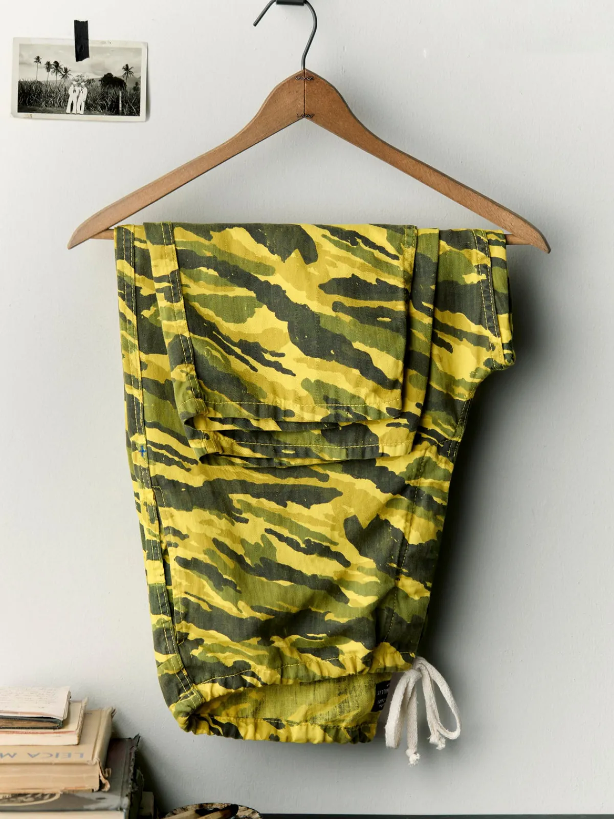 Women Imogene + Willie the lounge pant in brushstroke camo