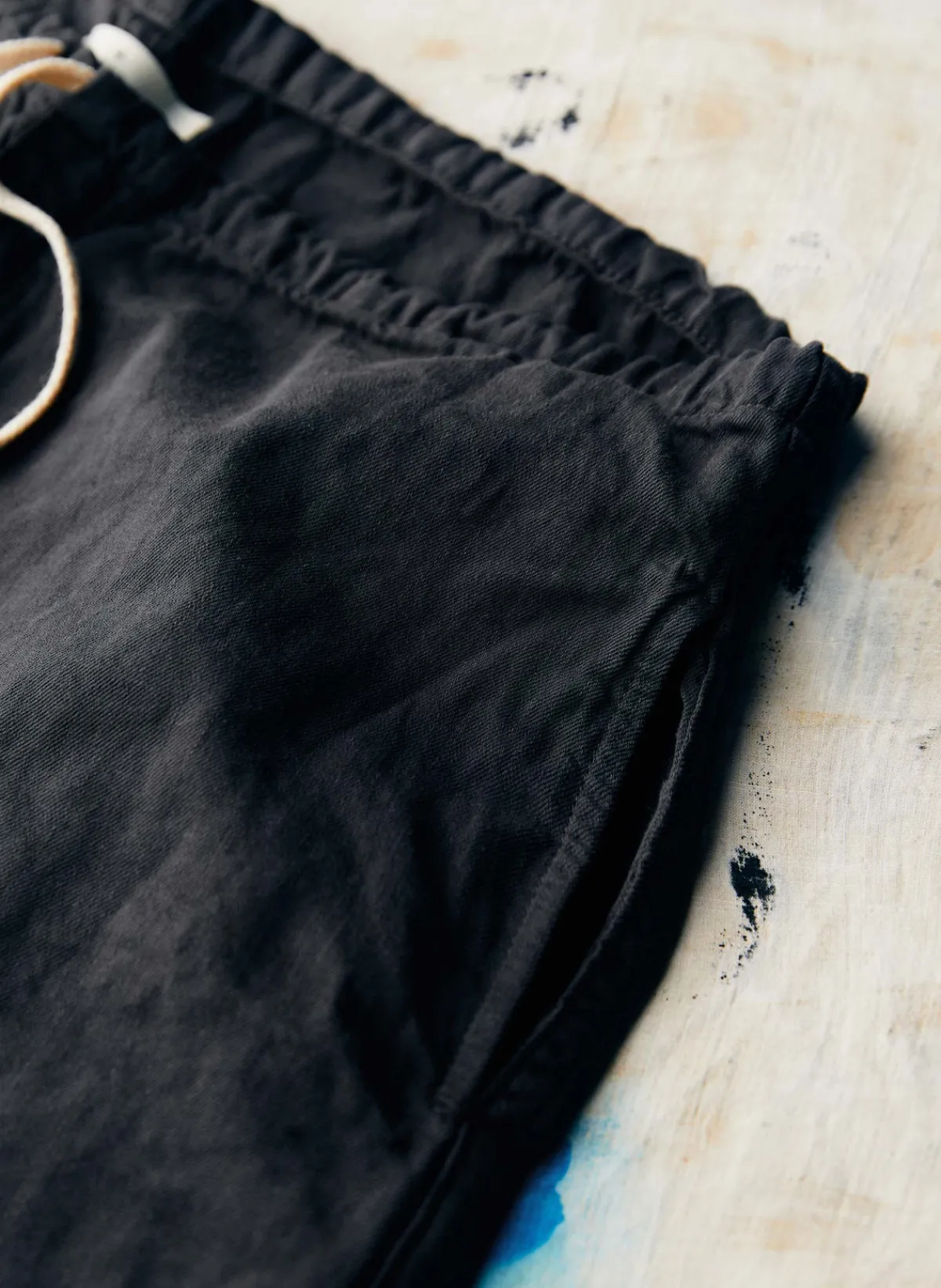 Imogene + Willie the lounge pant in faded black