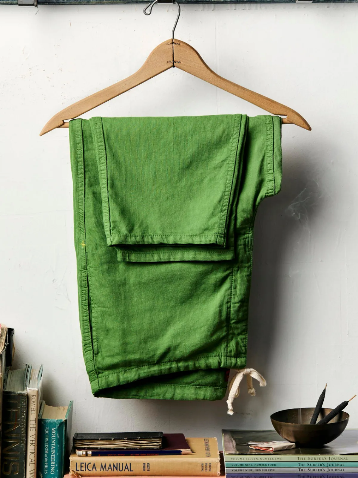 Women Imogene + Willie the lounge pant in fern green