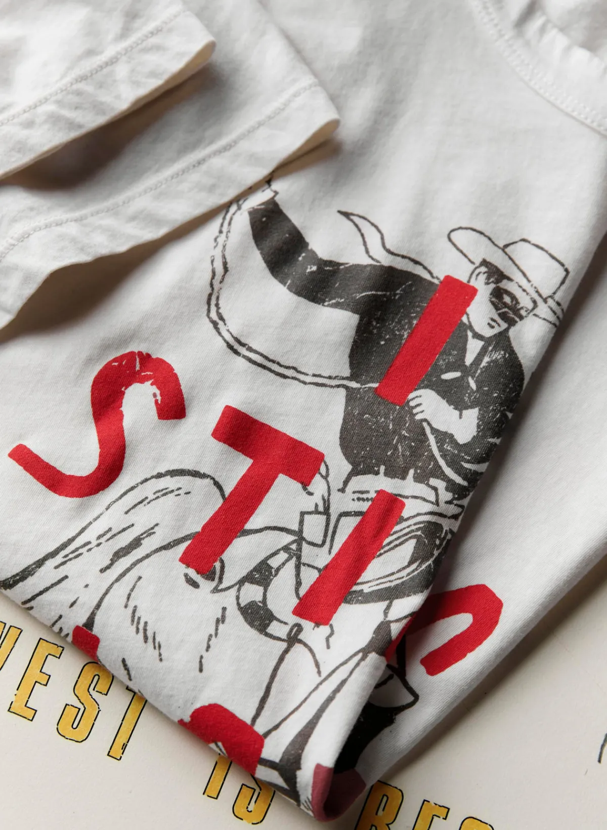 Women Imogene + Willie the "love you" tee