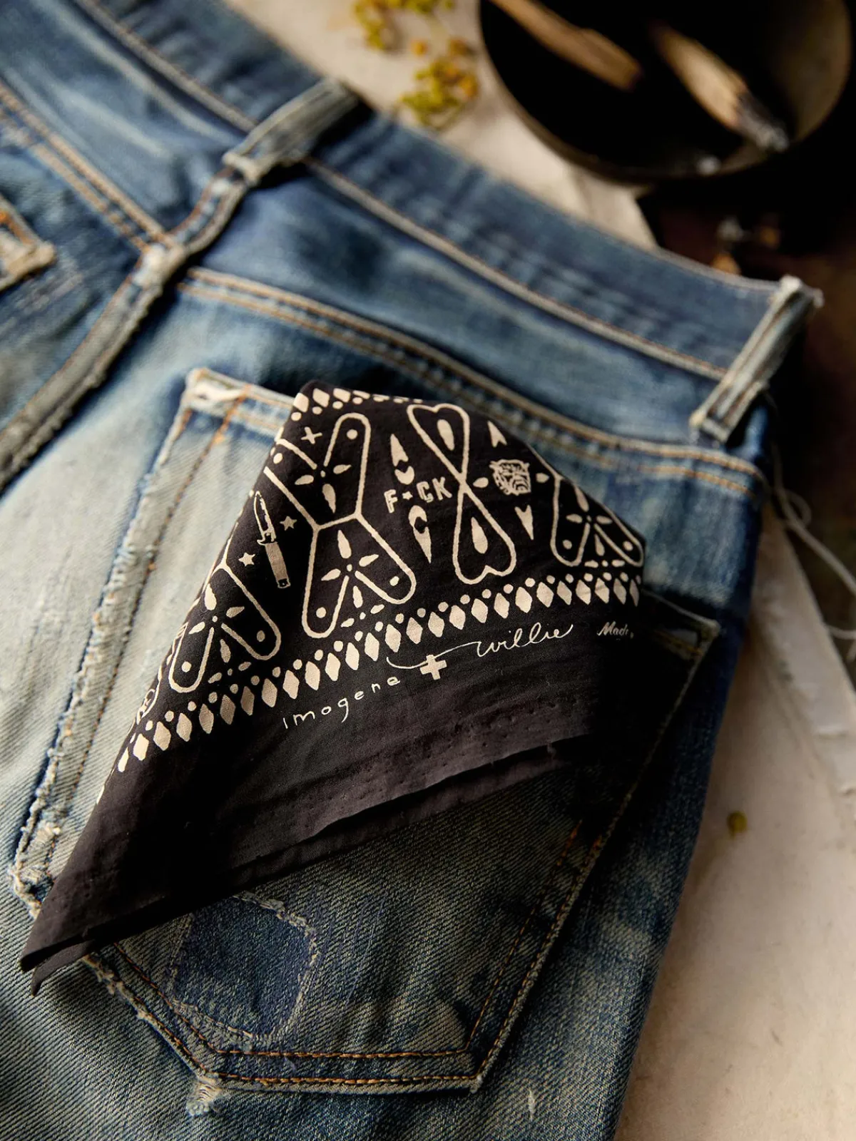 Women Imogene + Willie the "muerte" bandana