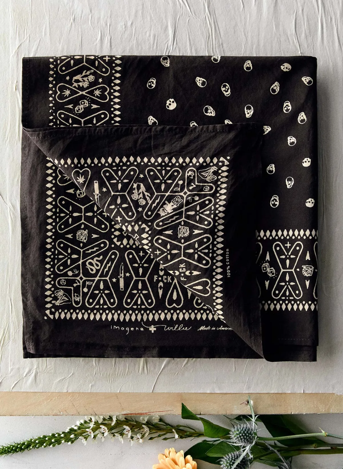 Women Imogene + Willie the "muerte" bandana