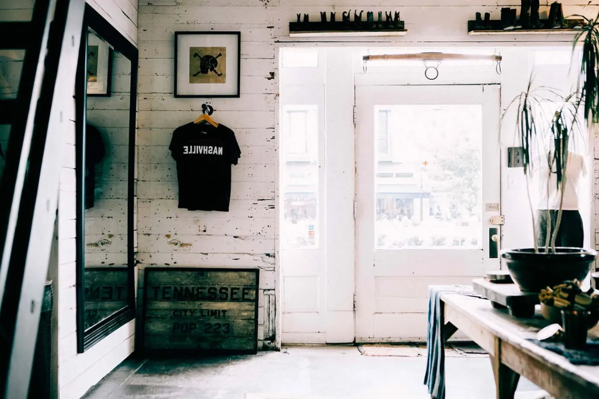 Women Imogene + Willie the "nashville" tee in black