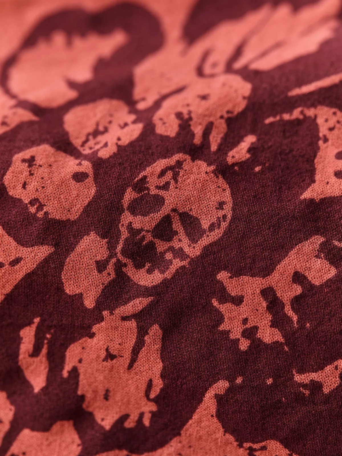 Women Imogene + Willie the "no man's land" bandana