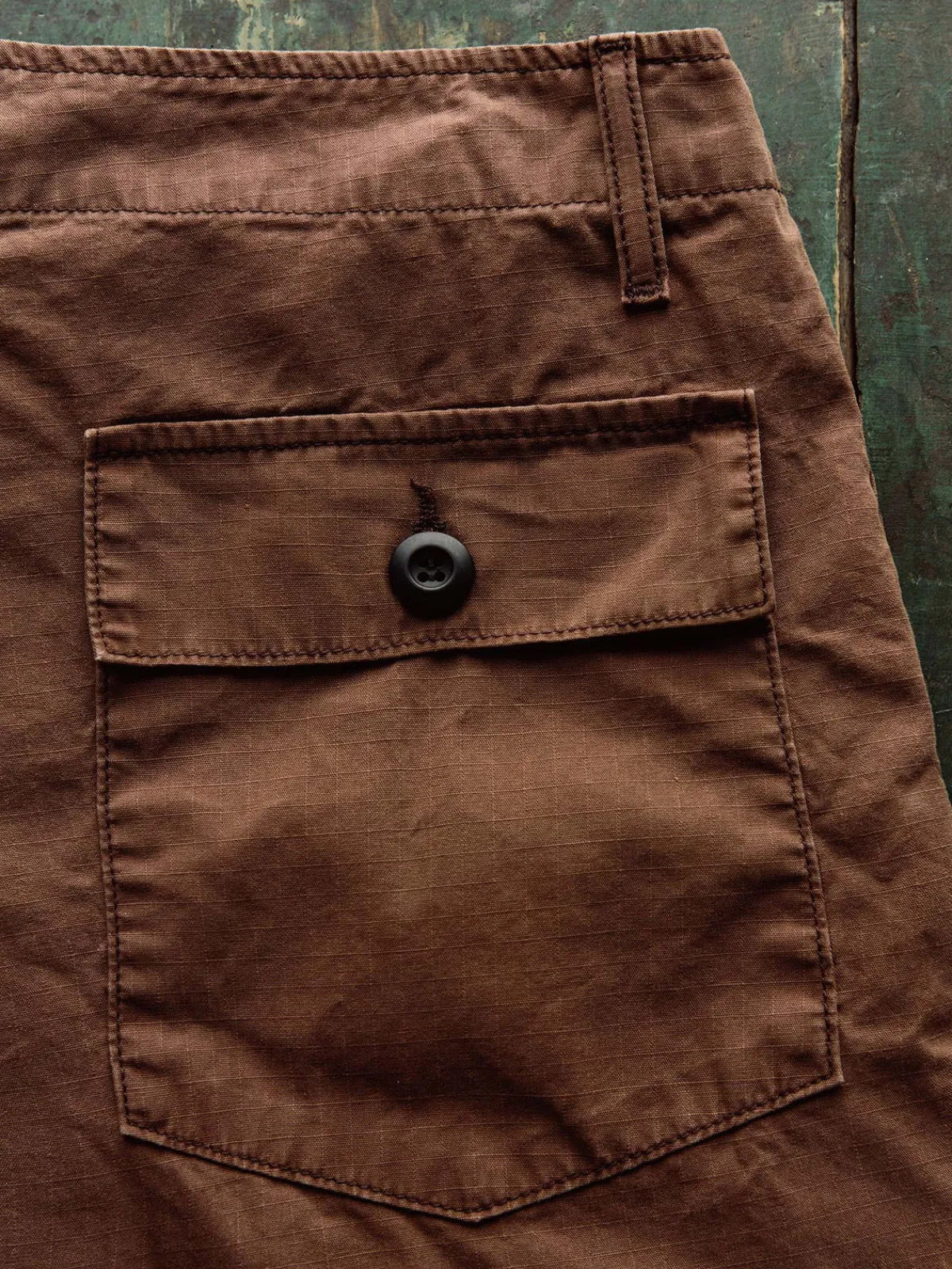 Imogene + Willie the ripstop fatigue short in brown