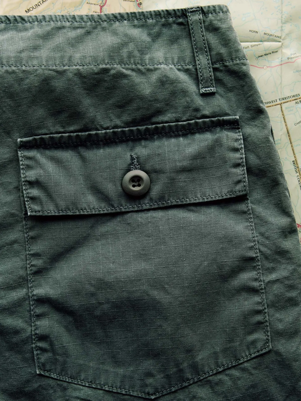 Imogene + Willie the ripstop fatigue short in slate