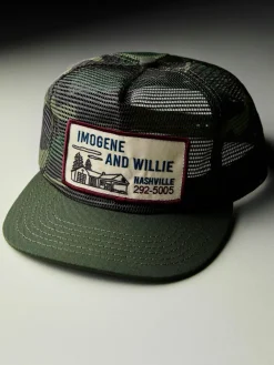 Women Imogene + Willie the